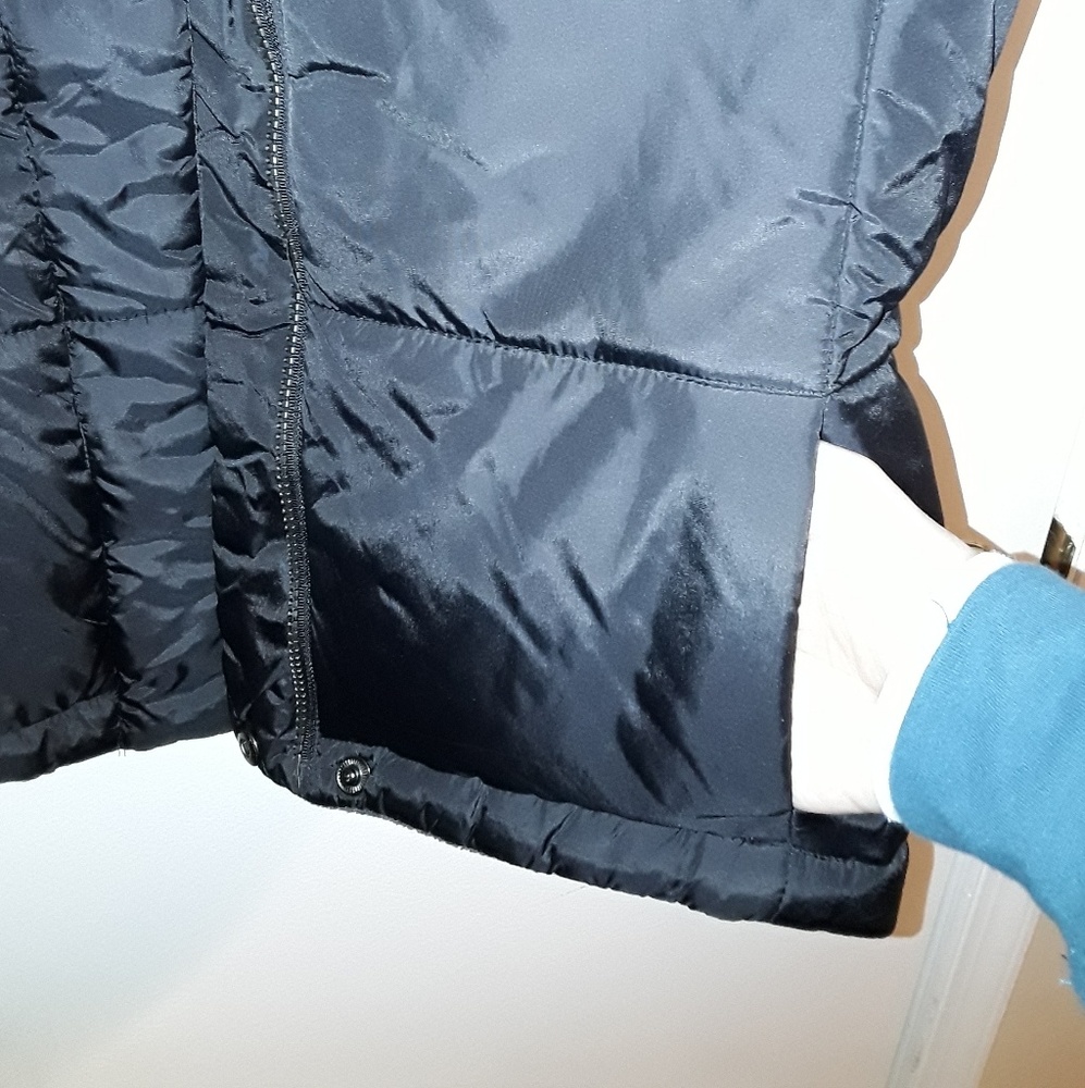 Reversible vest - Picture 2 of 3